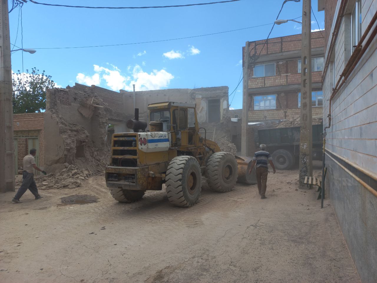 بازگشایی ورودی میدان ناصر خسرو​