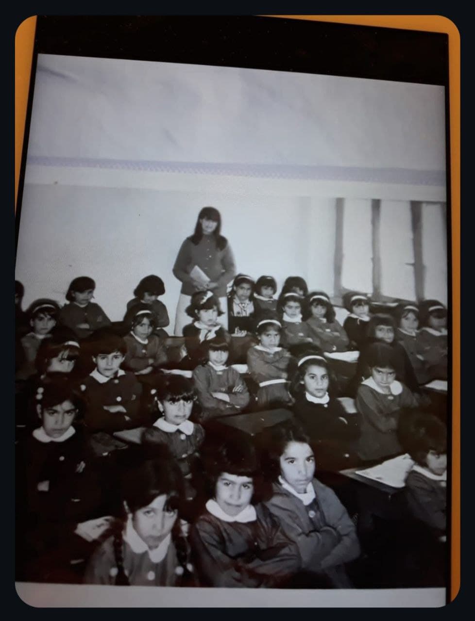 عکسی تاریخی از سال ۱۳۴۷  کلاس سوم ابتدایی استاد شجاعی باویل